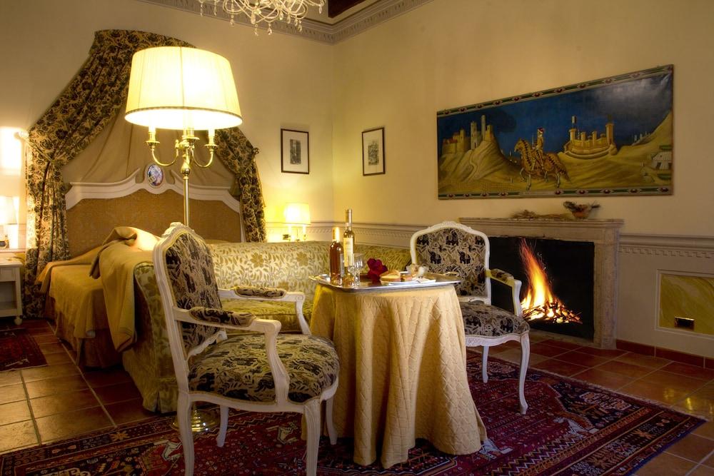 Castello Di Leonina Relais - Adults Only Hotel Siena Bagian luar foto