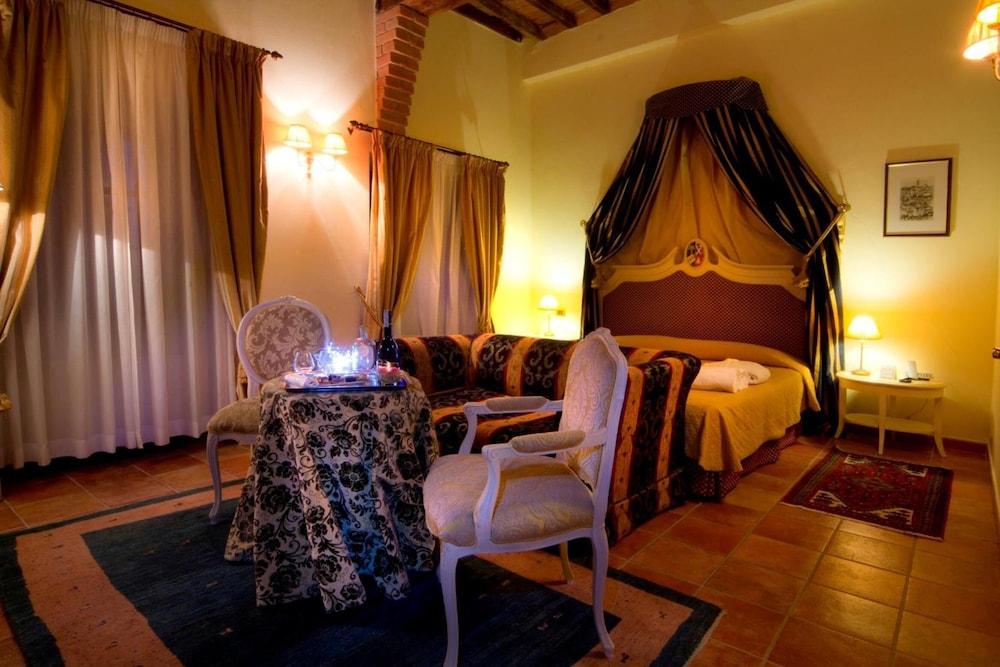 Castello Di Leonina Relais - Adults Only Hotel Siena Bagian luar foto