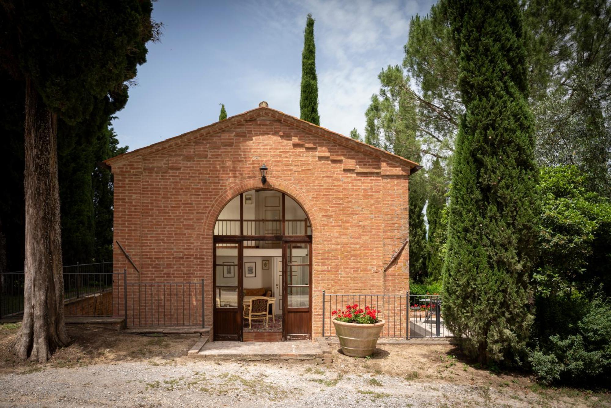 Castello Di Leonina Relais - Adults Only Hotel Siena Bagian luar foto