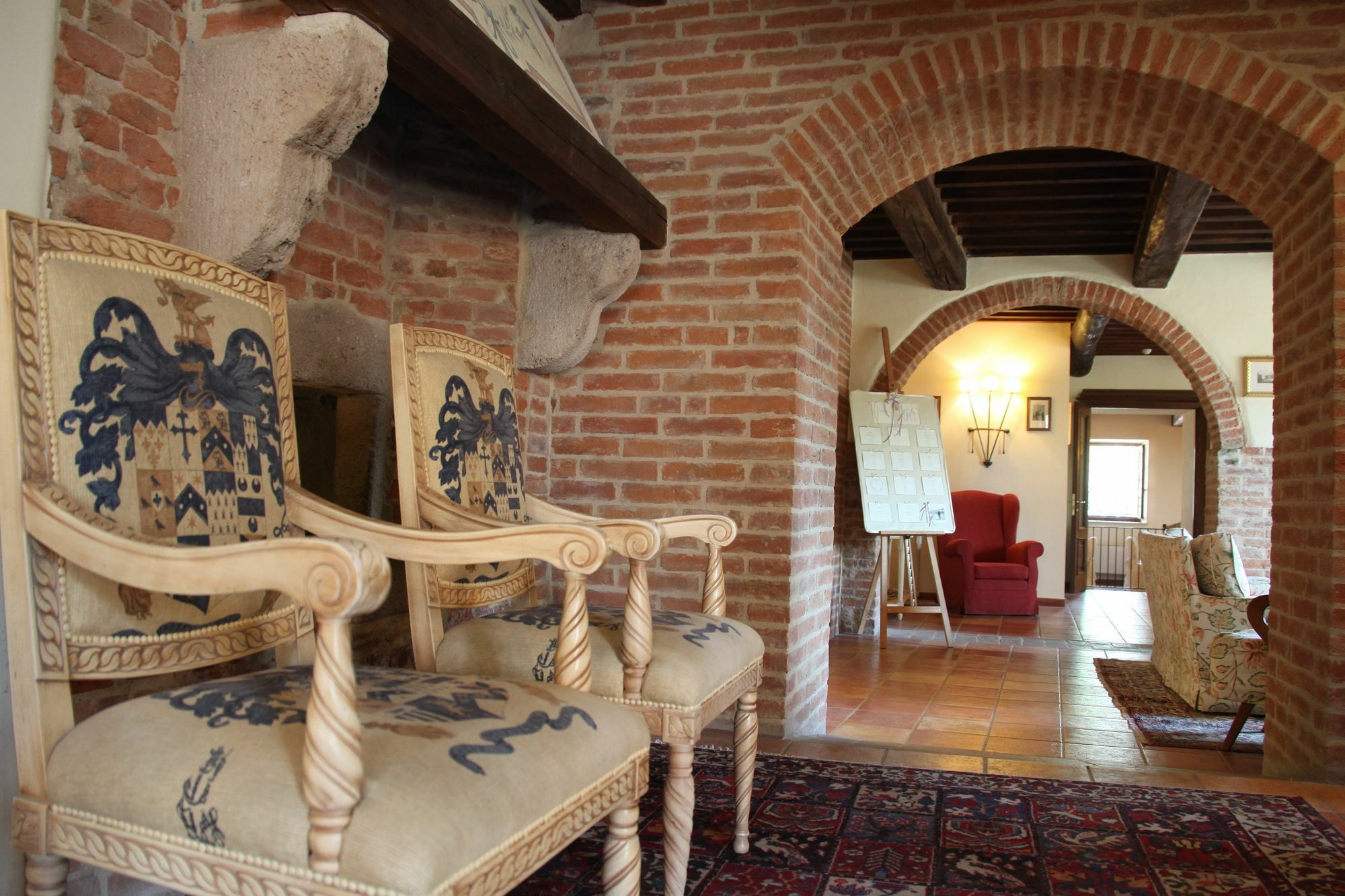 Castello Di Leonina Relais - Adults Only Hotel Siena Bagian luar foto